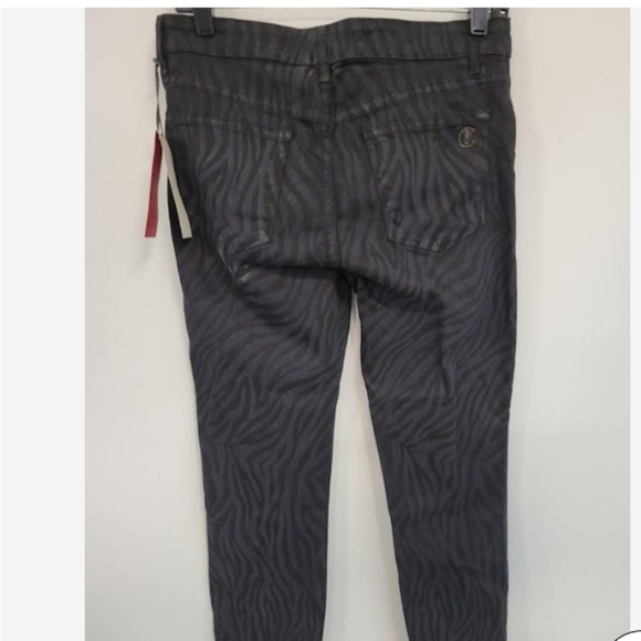 CJ by Cookie Johnson Women’s Tiger Print Joy Jeggings Size 29 - Picture 2 of 5